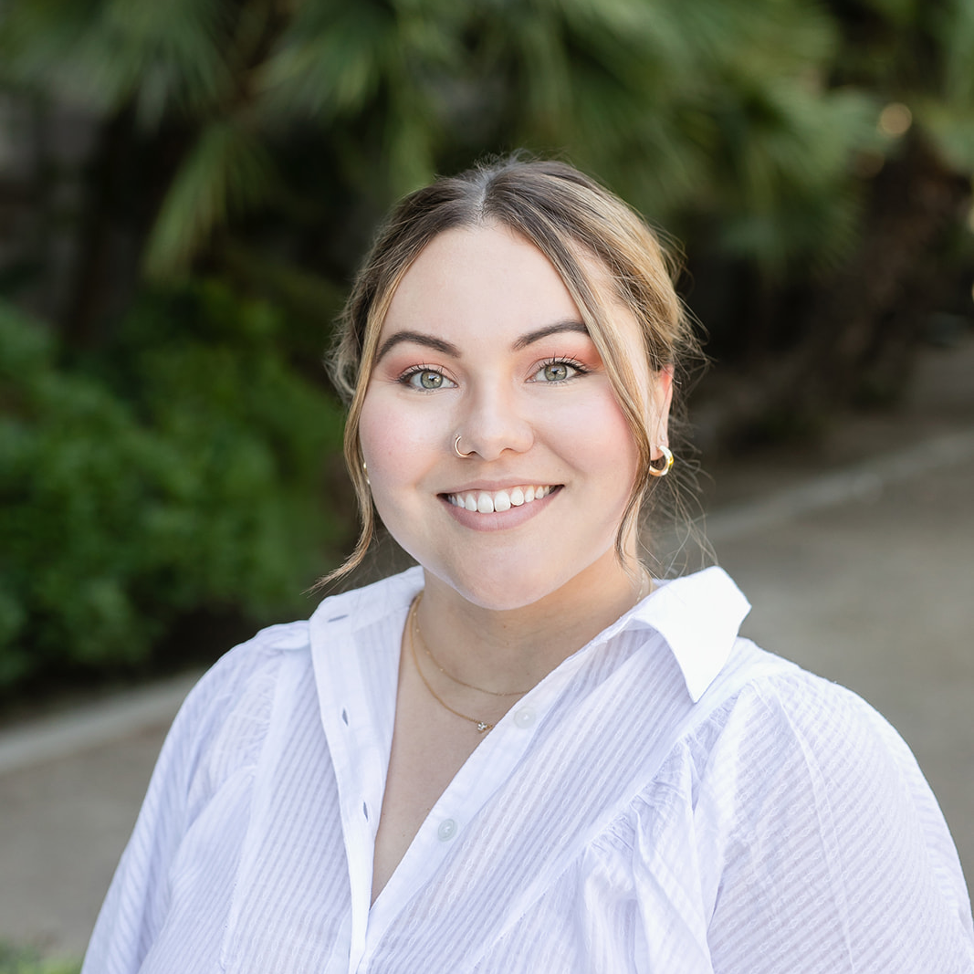 Chapman_Consulting_Chloe Breaker